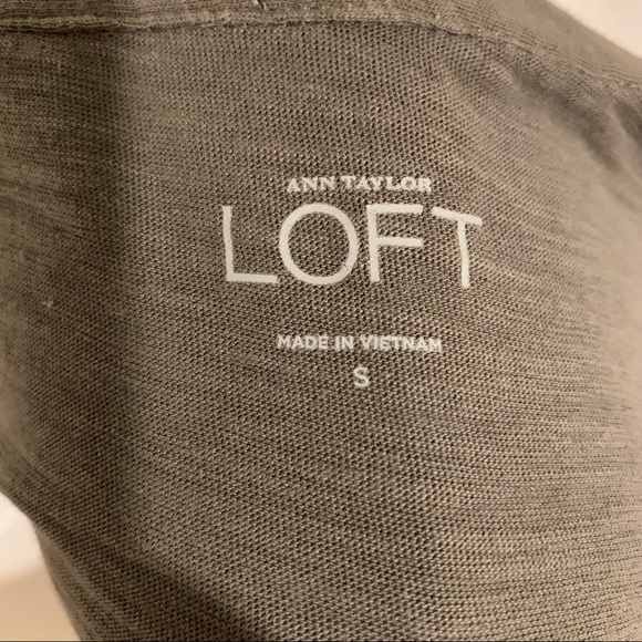 Ann Taylor LOFT olive green top size small - Picture 2 of 5